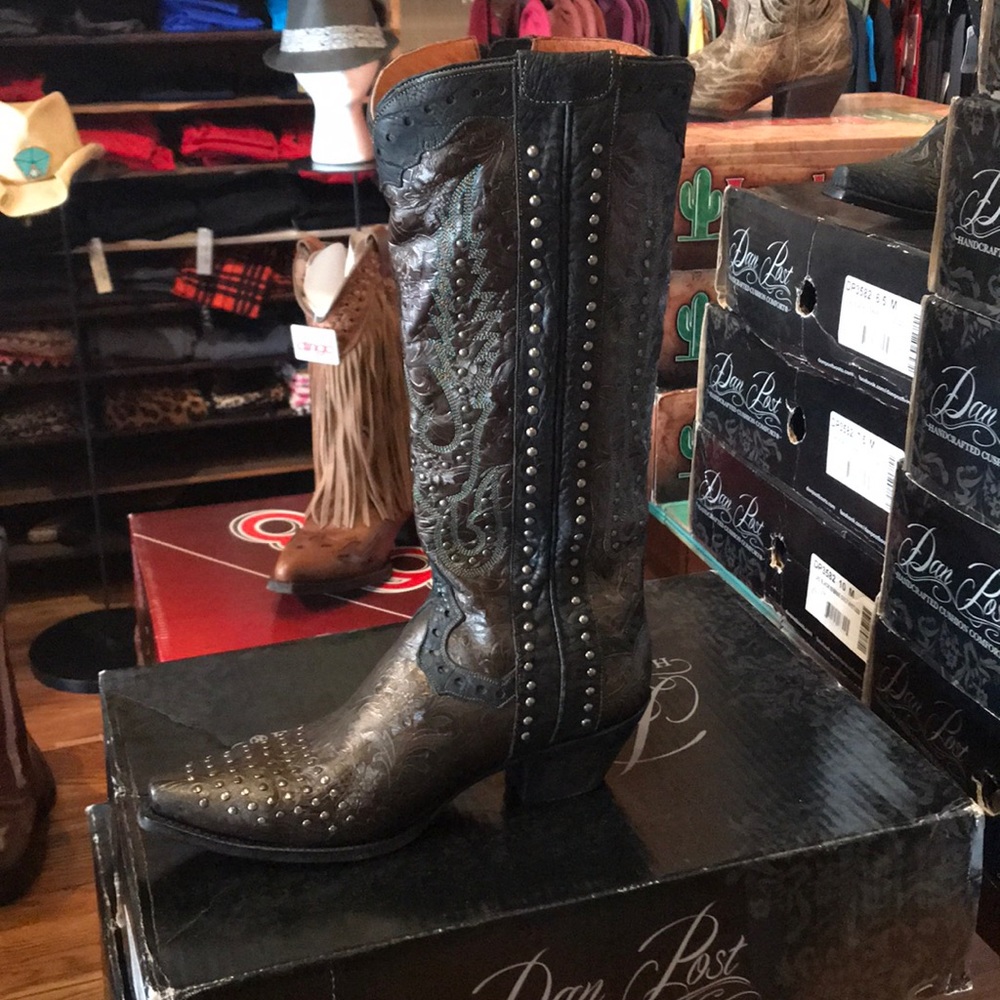 Women’s western boots